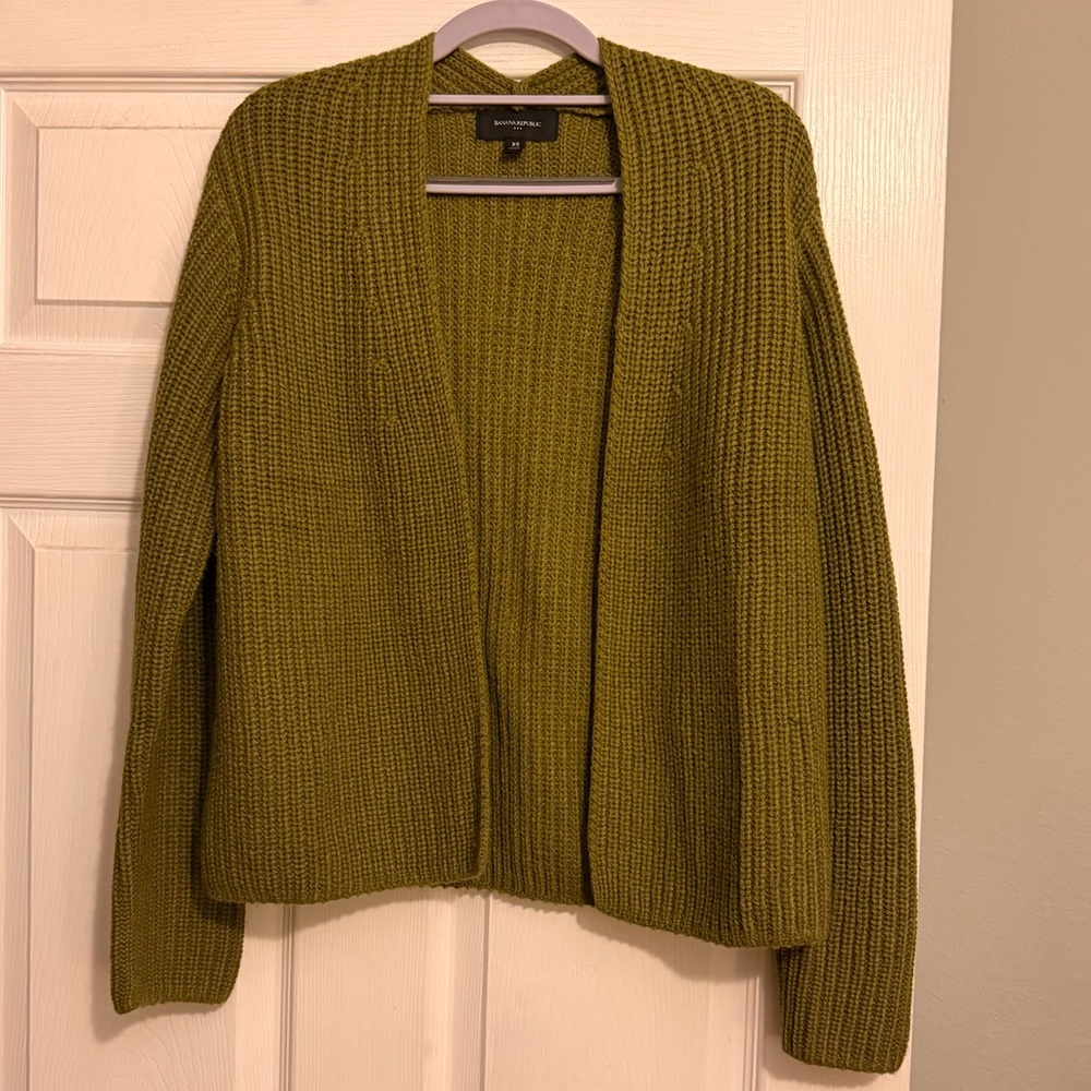 Banana Republic green cardigan